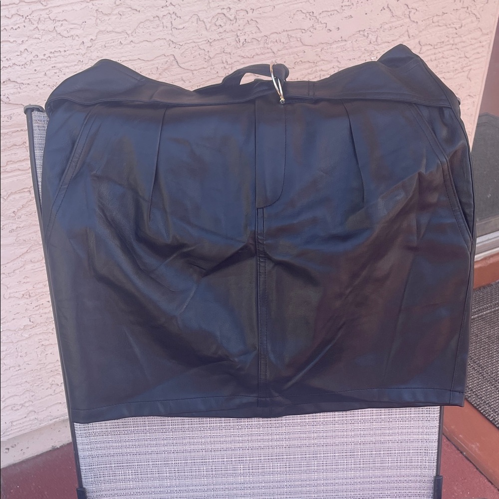 Bar III Black Mini Skirt